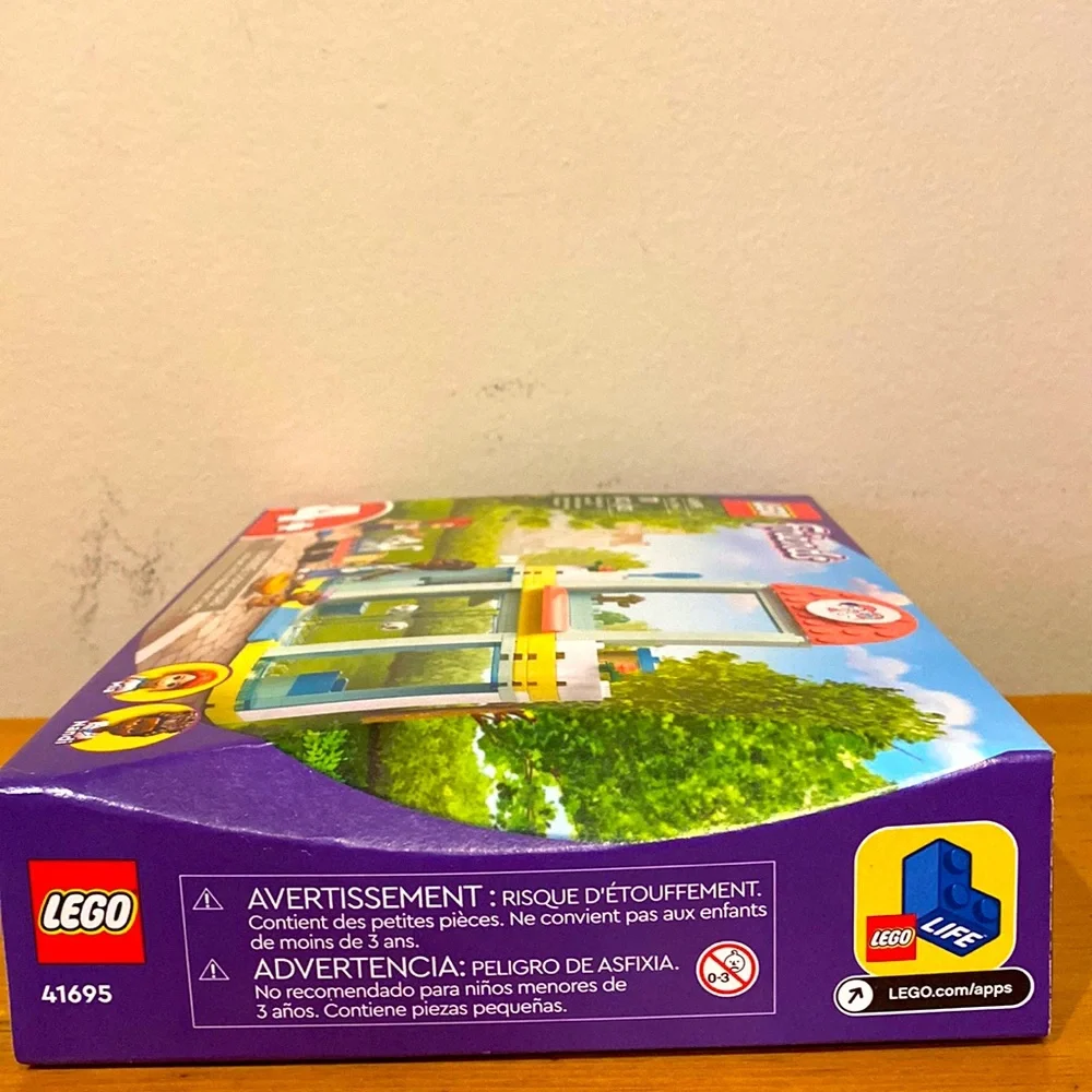 Lego Friends 41695 Pet Clinic 111 pcs New in Box